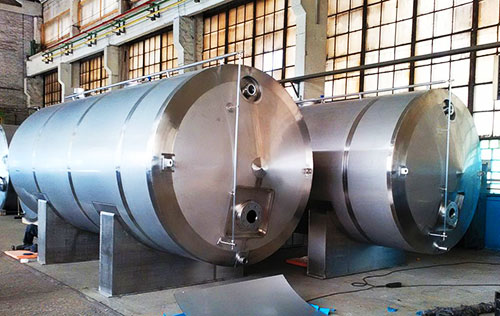 Производство Резервуары и смесители